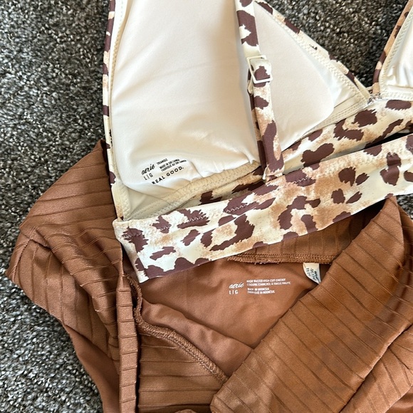 Aerie Bikini Set. Ribbed Brown Bottoms w/Leopard Print Top. In Perfect Condition - Picture 3 of 3